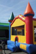 13' x 13' bounce house inflatable