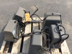 Lot of (5) outdoor spot lights