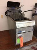 Pitco LP countertop deep fryer with (2) baskets