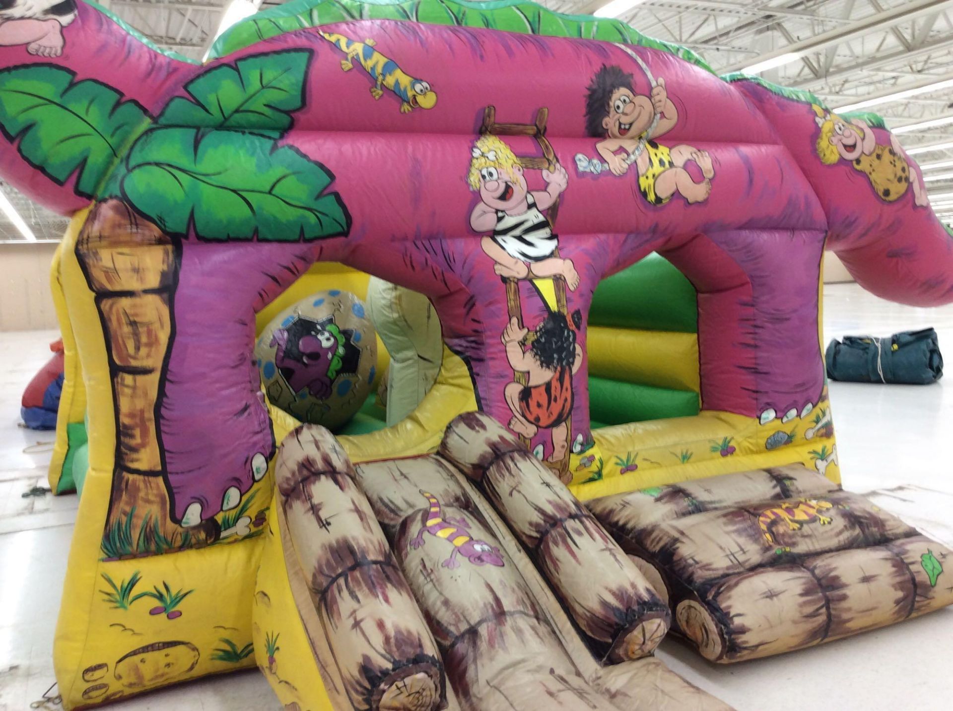 Bee-Tee brand Jurassic themed inflatable bounce house with blower, approx. 14' x 20' overall - Image 2 of 3