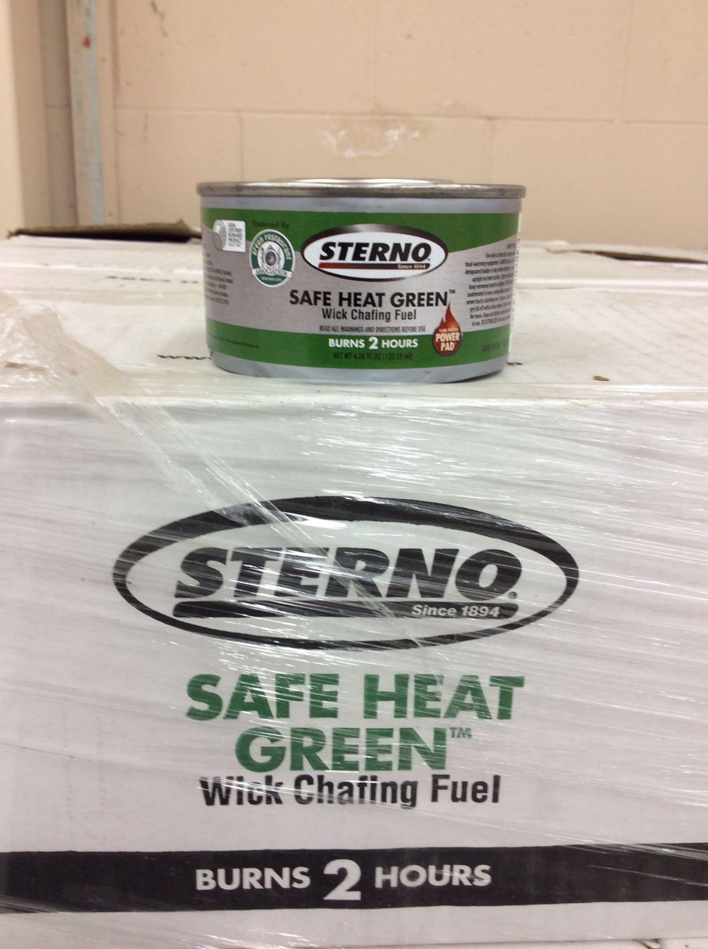 Lot of (35) cases of Sterno Safe Green Heat Wick Chafing Fuel, 2-hr, 4.06-oz, (72) cans per case