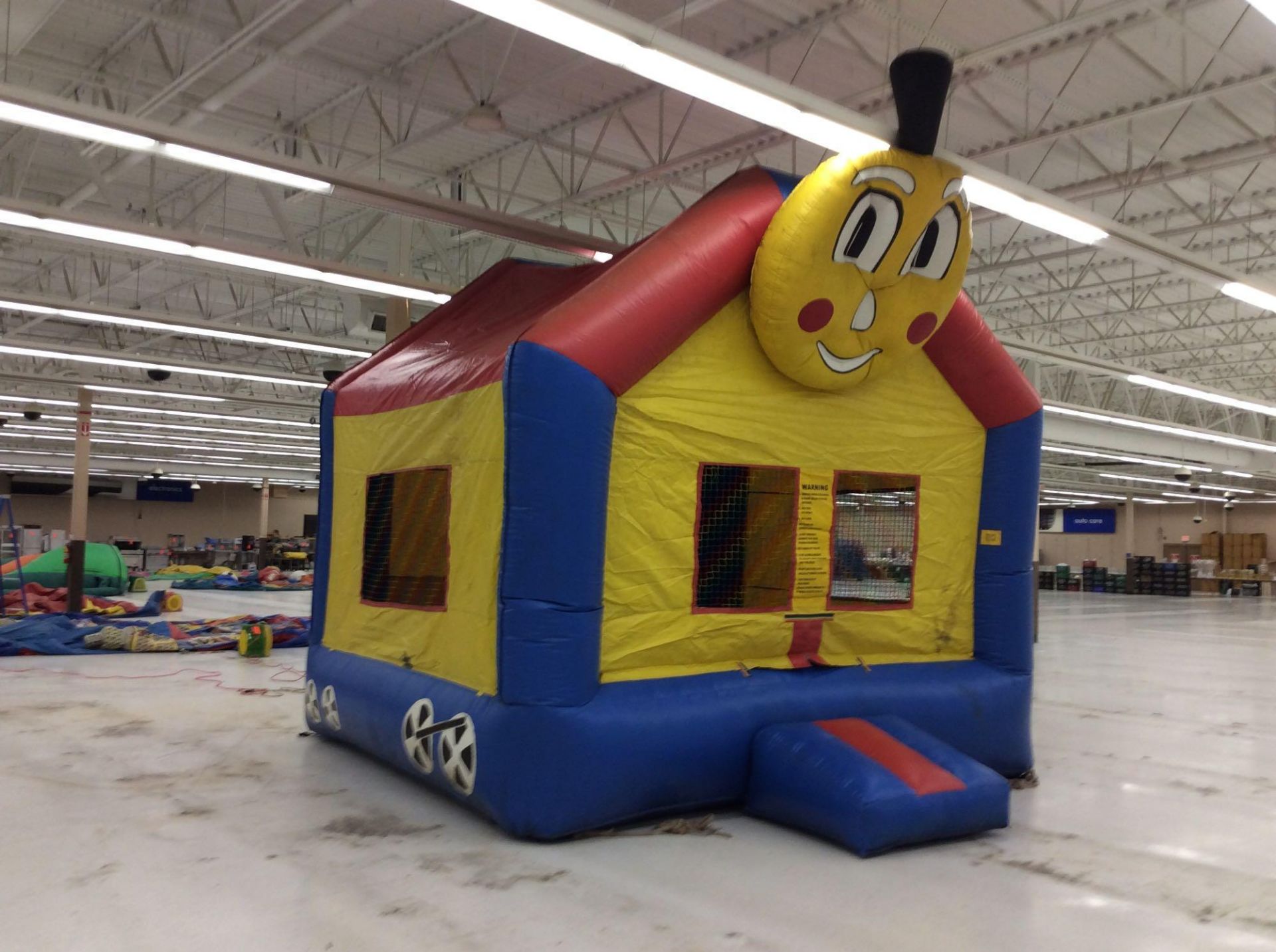 15' x 15' inflatable bounce house train, with blower - Image 2 of 5