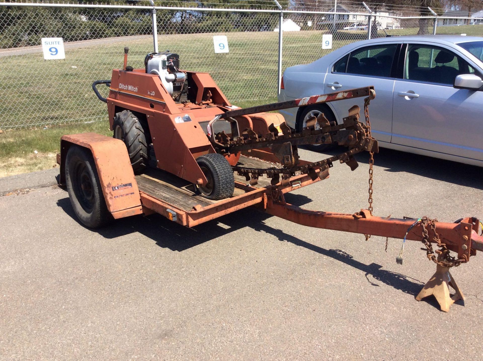 Ditch Witch m/n 1420 ditch digger w/Kohler gas engine s/n 5C1316 - includes Ditch Witch tag-along