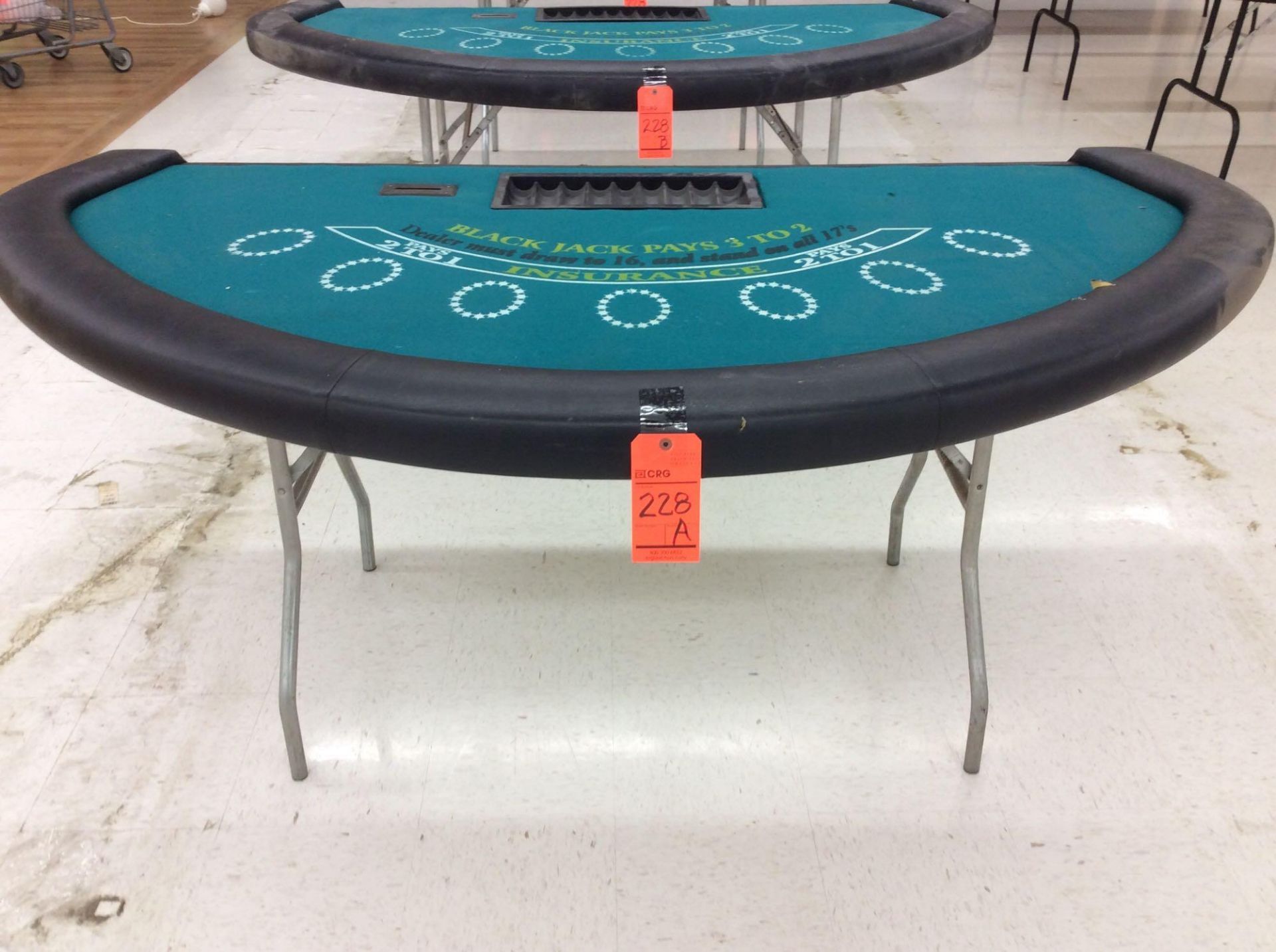 Blackjack table w/folding legs