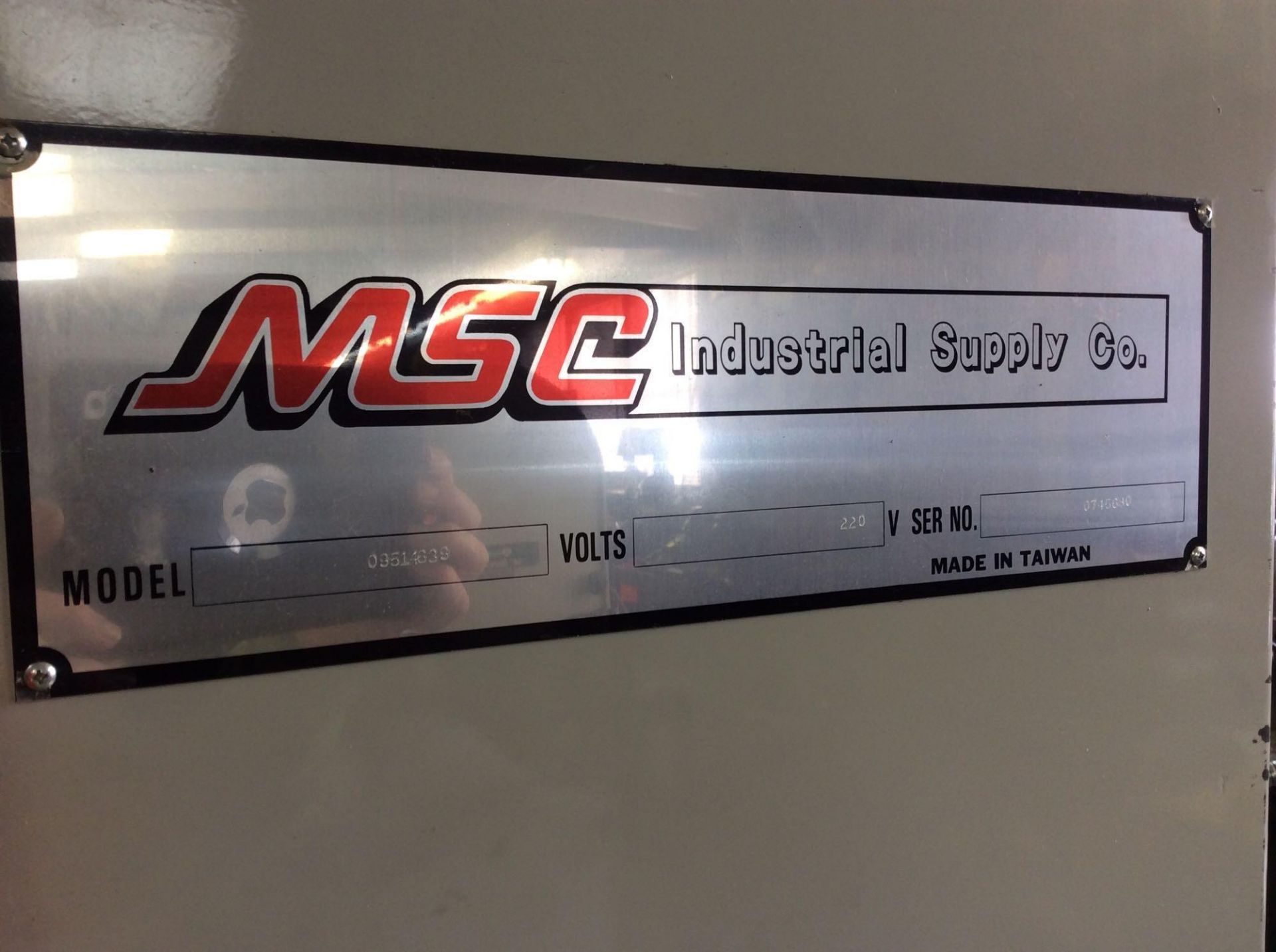 MSC 18" vertical bandsaw, mn 09514639, sn 0745680, 220 volt, 3 phase, with blade welder and sharpene - Image 3 of 5