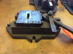 5" machine vise