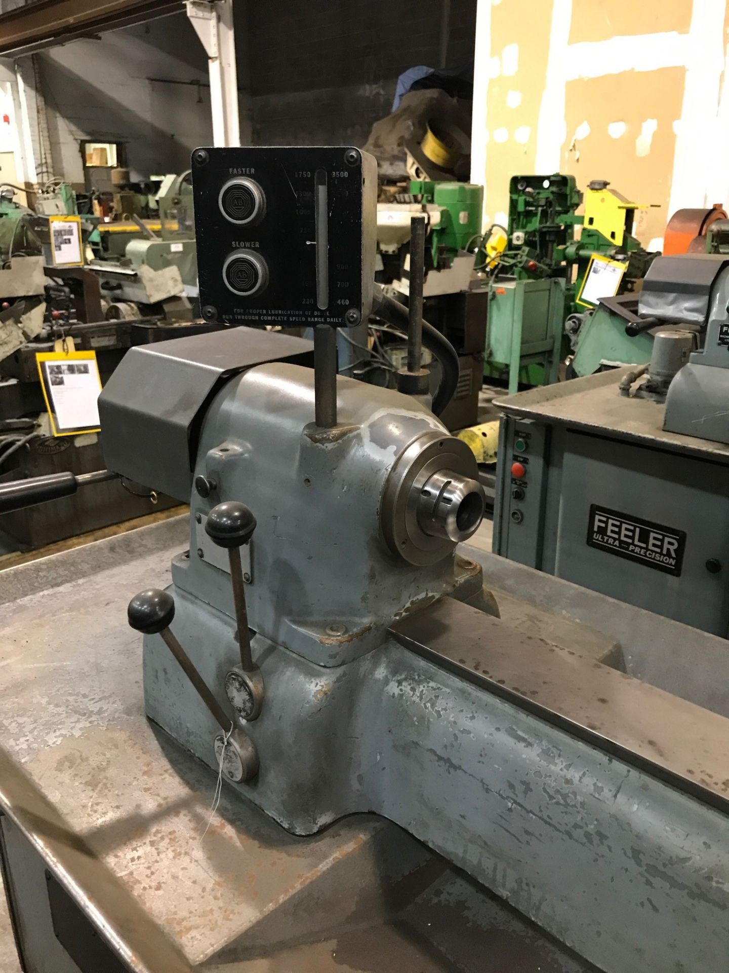 Hardinge DV-59 lathe s/n 11900, With coolant pump, 5C collet closer, 2 speed range High and Low var - Image 3 of 4