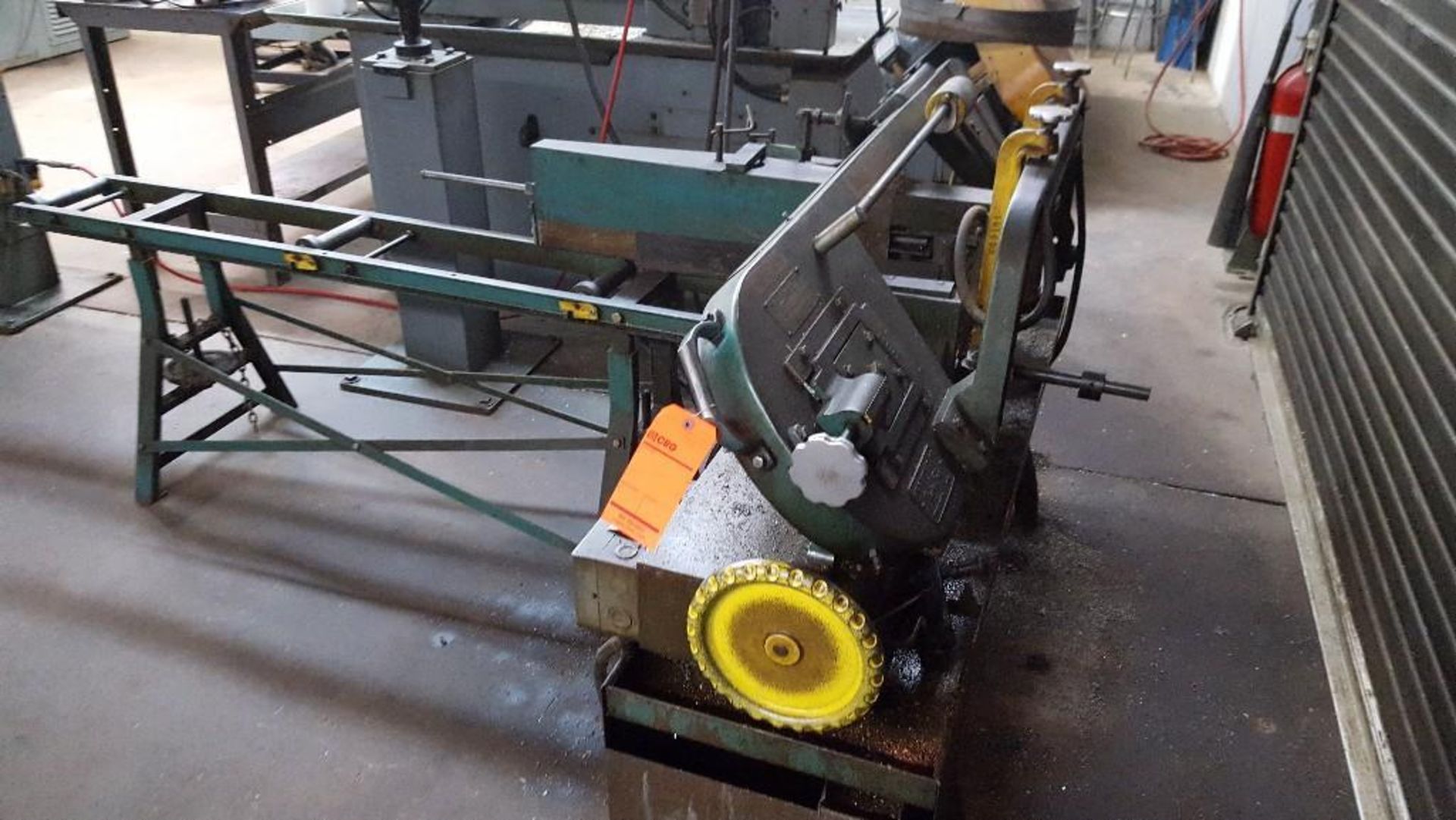 Wells mn 1000, sn 2252, horizontal metal band saw, with feed table - Image 2 of 4