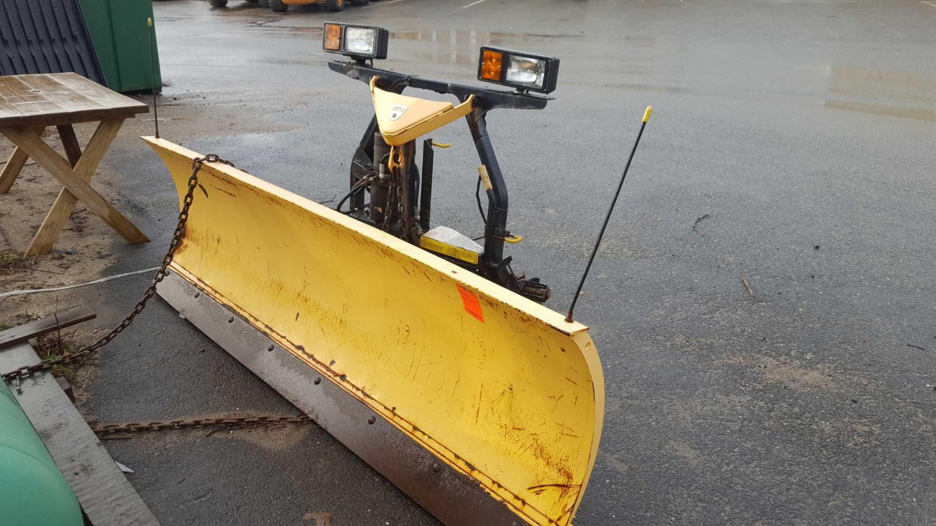 Storm guard 8 foot snow plow with minute mount 2 mounting system - Image 3 of 3