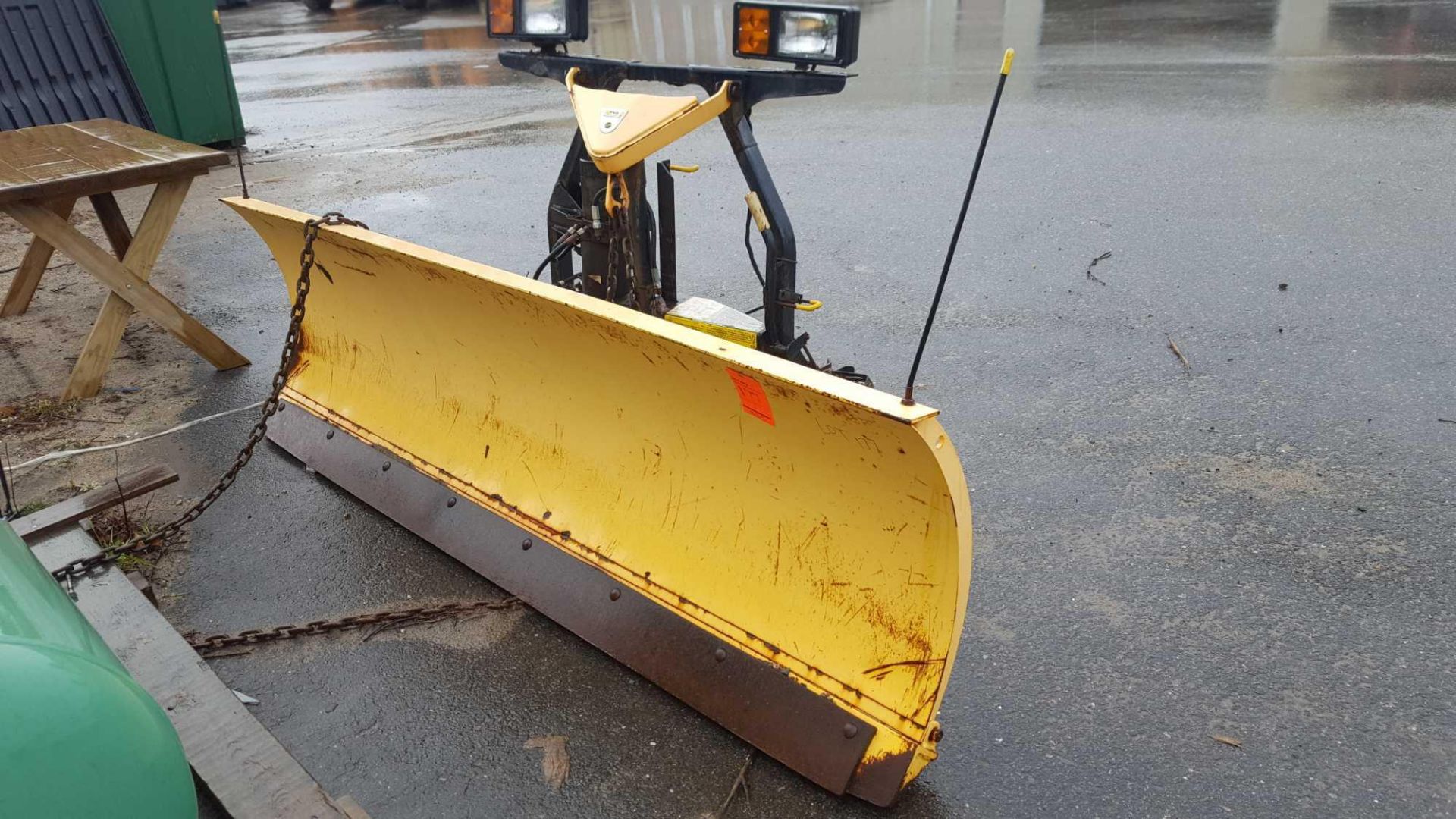 Storm guard 8 foot snow plow with minute mount 2 mounting system
