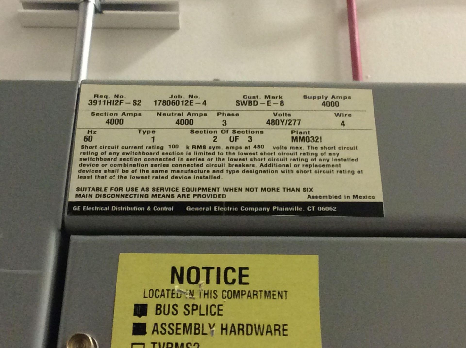 GE Spectra Series switchboard, 3 panel with (1) draw out and (4) breakers (LOCATED IN BATAVIA) - Image 3 of 4