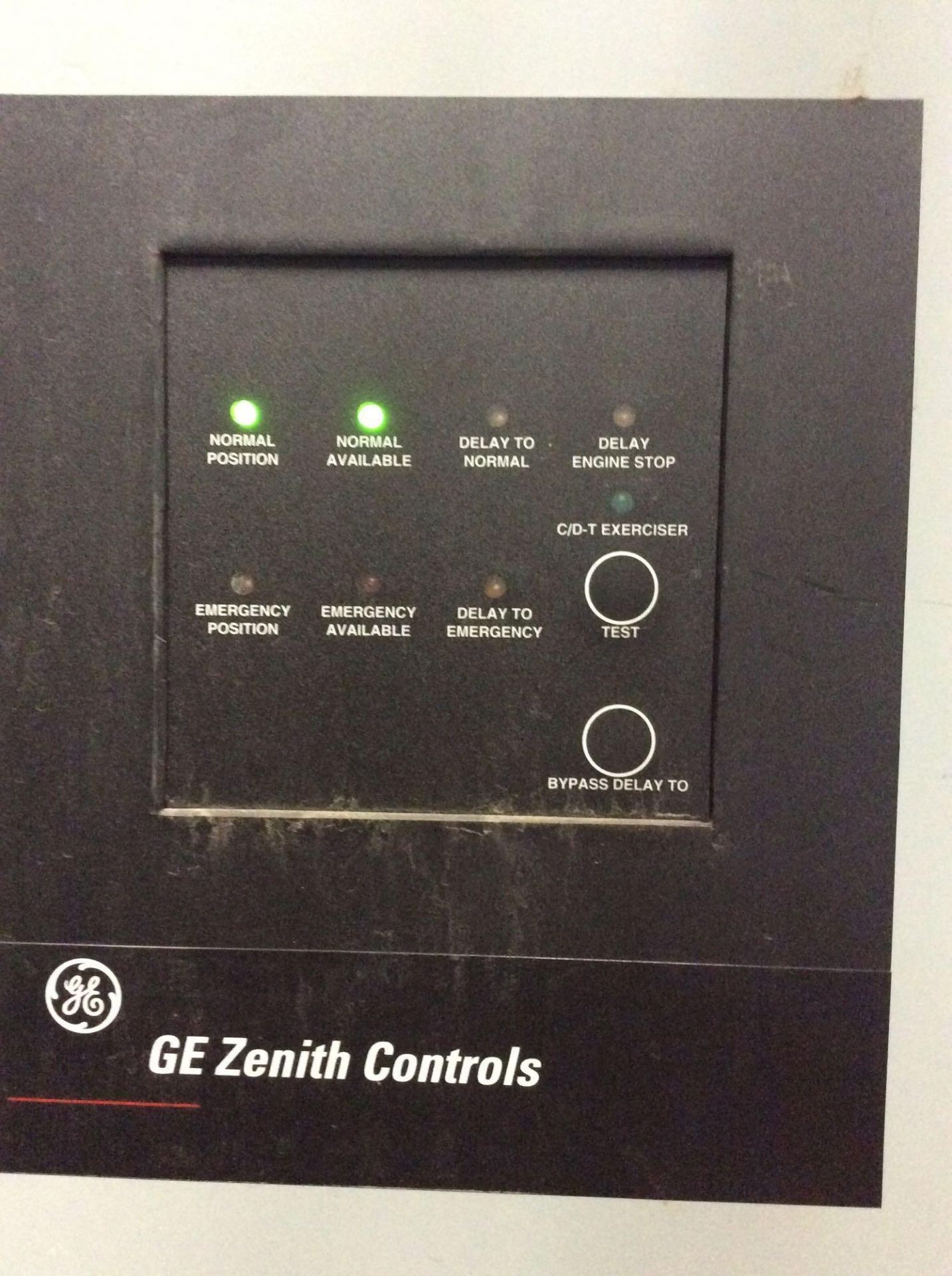 GE Zenith controls electrical panel transfer switch, 277/480 volts, type 1 enclosure - Image 2 of 4