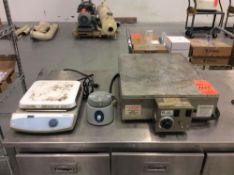 Lot of (3) asst hot plates and stirrers (LOCATED IN BATAVIA)