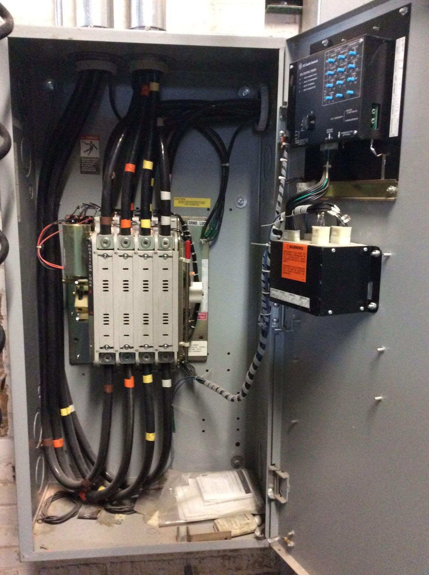 GE Zenith controls electrical panel transfer switch, 277/480 volts, type 1 enclosure - Image 3 of 4