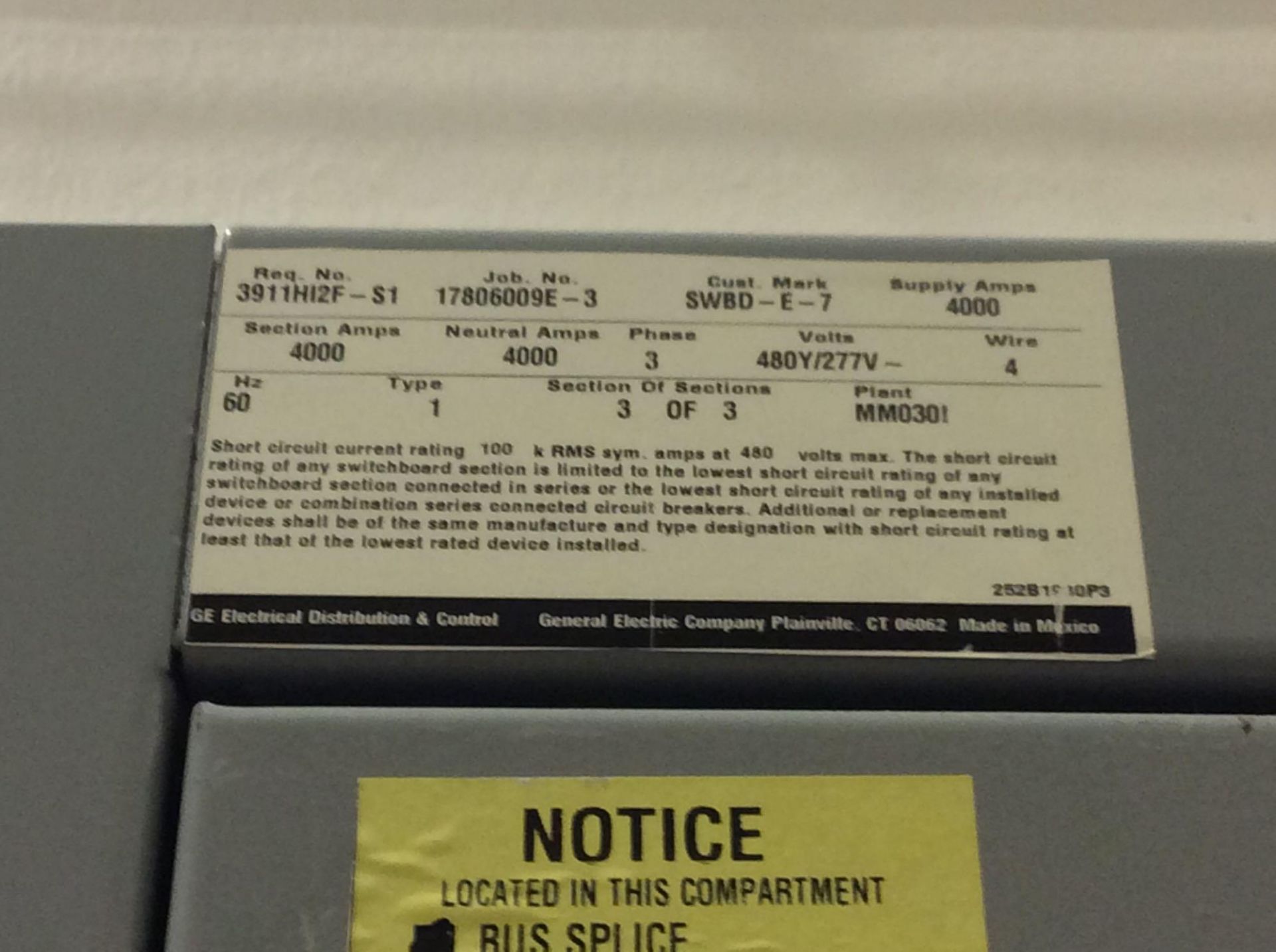 GE Spectra Series switchboard, 3 panel with (1) draw out and (4) breakers (LOCATED IN BATAVIA) - Image 5 of 5