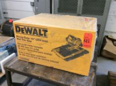 Dewalt 10" heavy duty wet tile saw mn 24000 (NEW IN BOX)