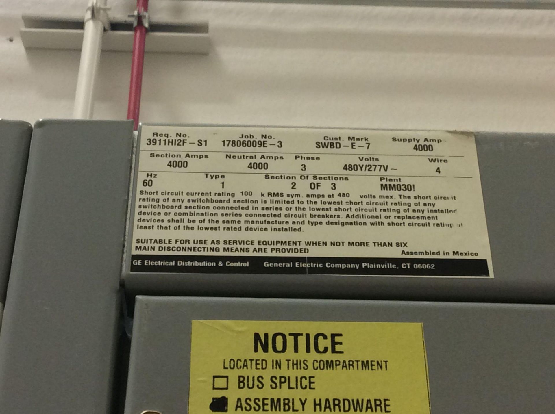 GE Spectra Series switchboard, 3 panel with (1) draw out and (4) breakers (LOCATED IN BATAVIA) - Image 4 of 5