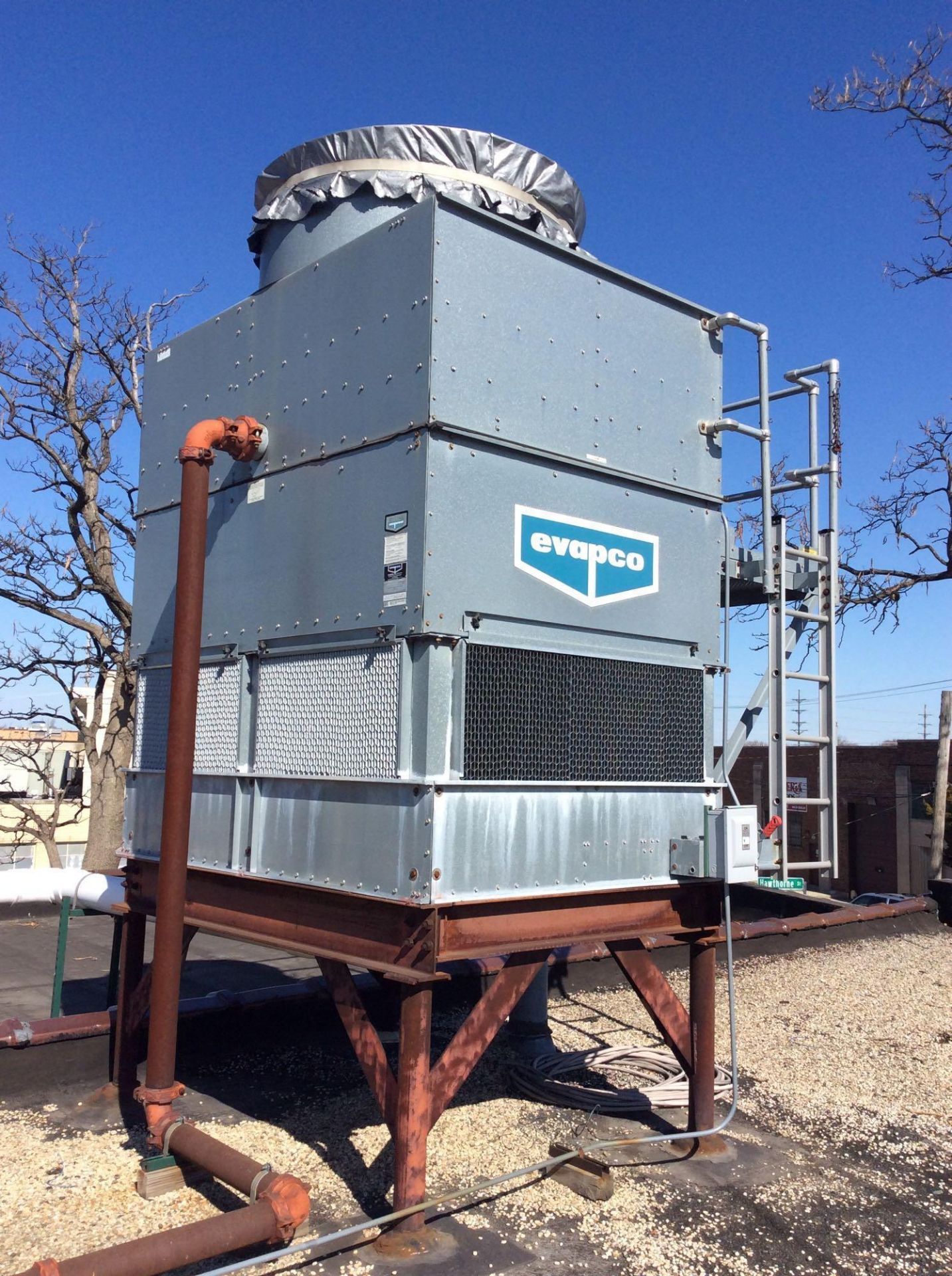 Evapco cooling tower mn AT19-56 (ON ROOF)