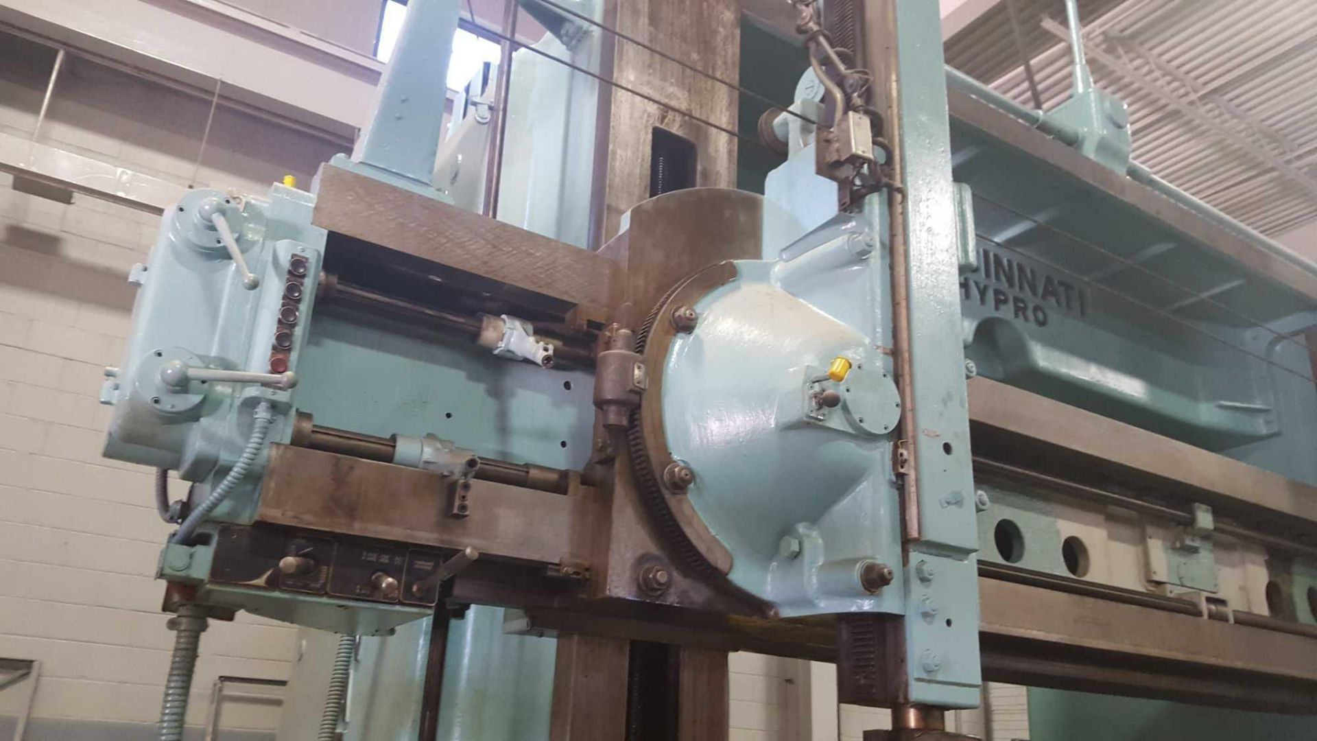 Cincinnati Hypro Vertical Boring mill, 144" diameter table, 150" swing, 150 hp, dimensions: 25' wide - Image 8 of 9