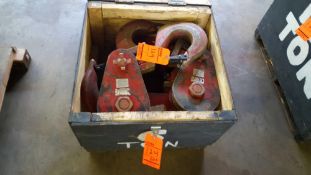 Lot of four assorted 6 ton capacity hoist hooks etc, with wood case.