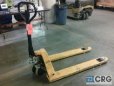 Uline H-2000 hydraulic pallet jack