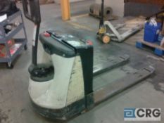 Crown electric walk behind pallet jack with built-in charger, m/n wp2335-45, 4500-lb capacity