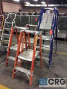 Lot of (5) 2' and 4' fiberglass step ladder platforms