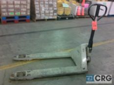 Crown hydraulic pallet jack, 5000-lb capacity