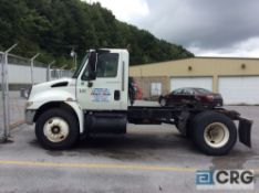 2003 International Tractor, DT-466 Engine, 6+1 Tran, 230 hp, 5.57 gears, Air Brakes, 84" Cab to