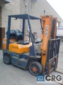 Toyota 5FGC25 forklift, propane, 4900-lb capacity, 169" height, sideshift, low mast, s/n 5fgcu25-