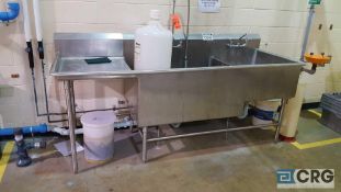 2 compartment ss sink with two faucets, rinser, and drainboard