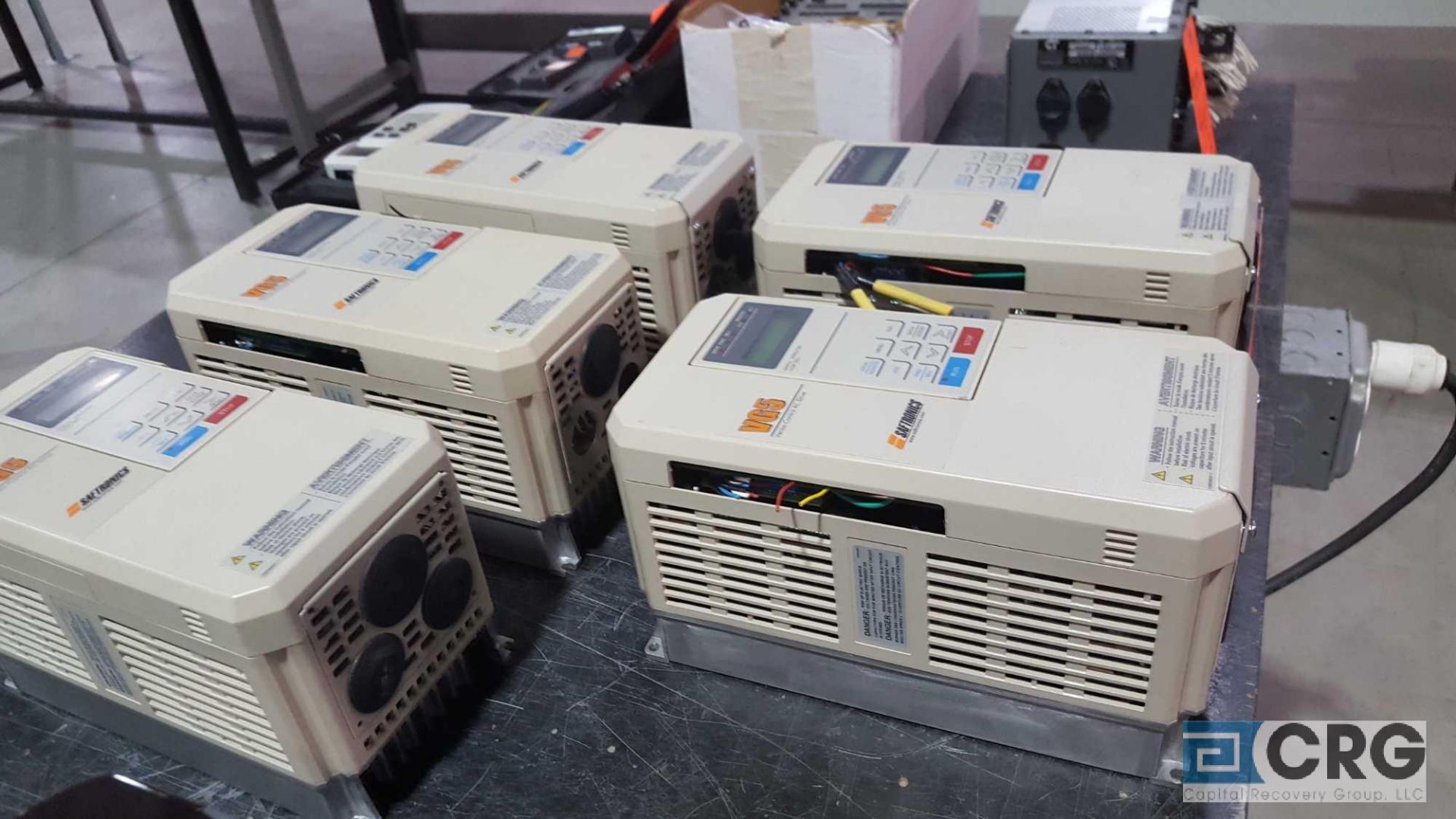 Lot of five Safetronics VG5 Vector-Control AC Drives - Image 2 of 3