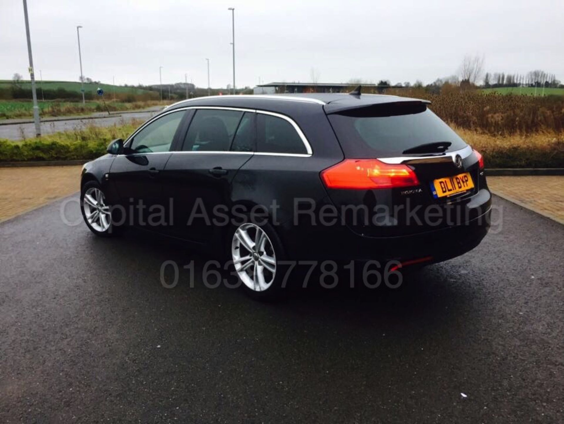 (On Sale) VAUXHALL INSIGNIA 'SRI' 5 DOOR ESTATE (2011) '2.0 - 160 BHP - 6 SPEED' *SAT NAV* (NO VAT) - Image 4 of 18