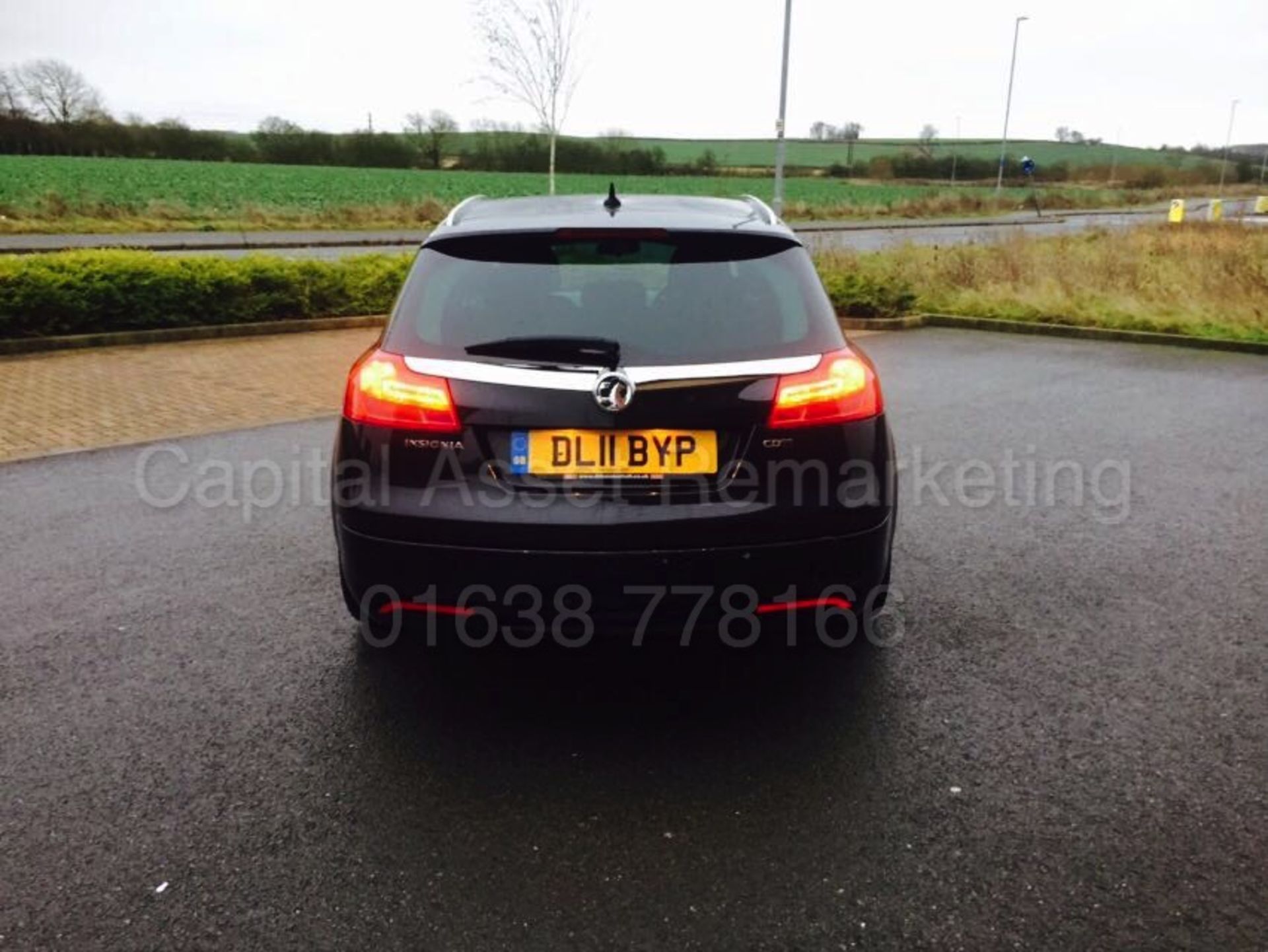 (On Sale) VAUXHALL INSIGNIA 'SRI' 5 DOOR ESTATE (2011) '2.0 - 160 BHP - 6 SPEED' *SAT NAV* (NO VAT) - Image 5 of 18