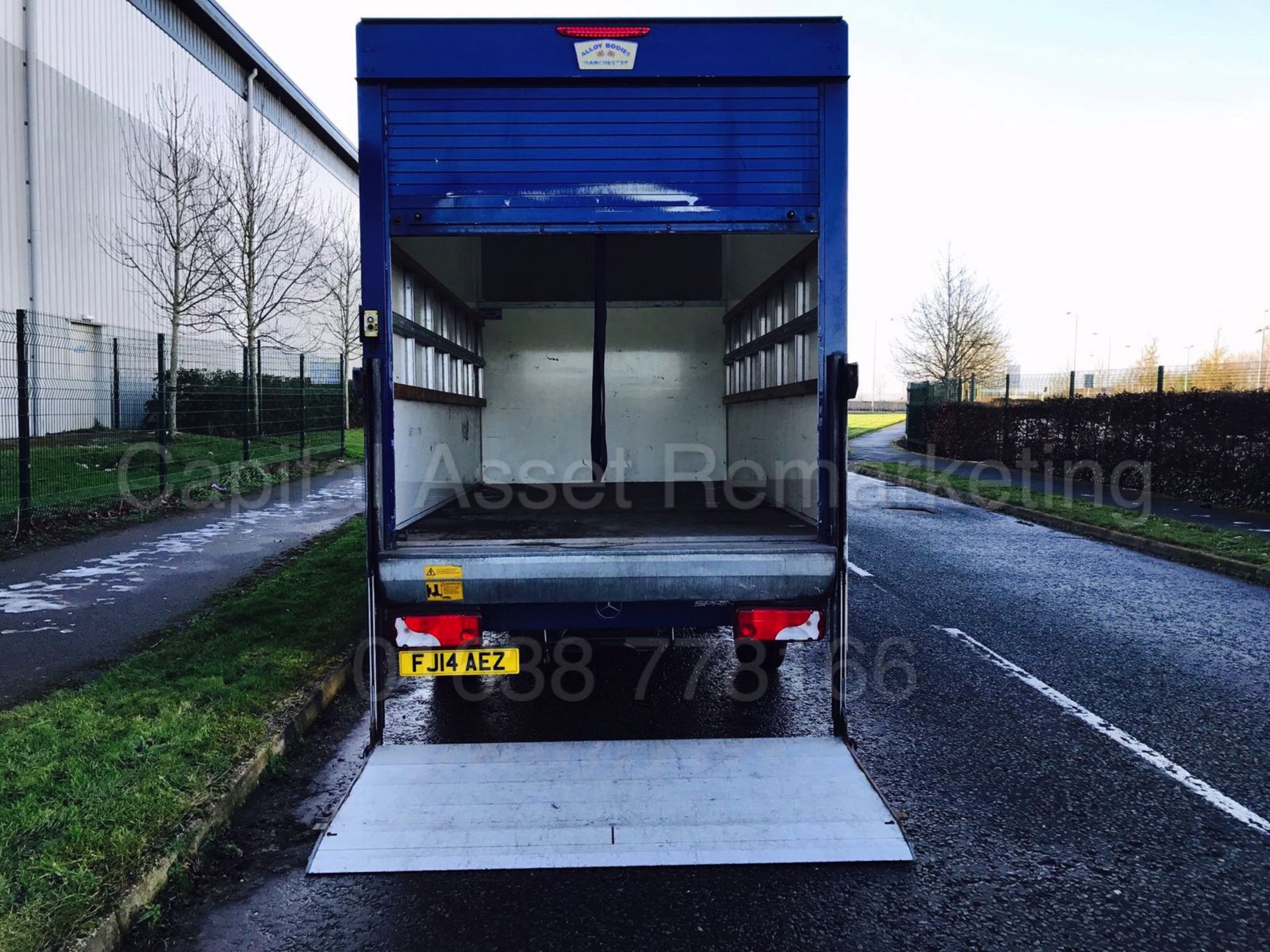 MERCEDES SPRINTER 313CDI "130BHP - 6 SPEED" 14 FT LUTON BOX VAN (14 REG - NEW SHAPE) TAIL LIFT !!! - Image 9 of 15