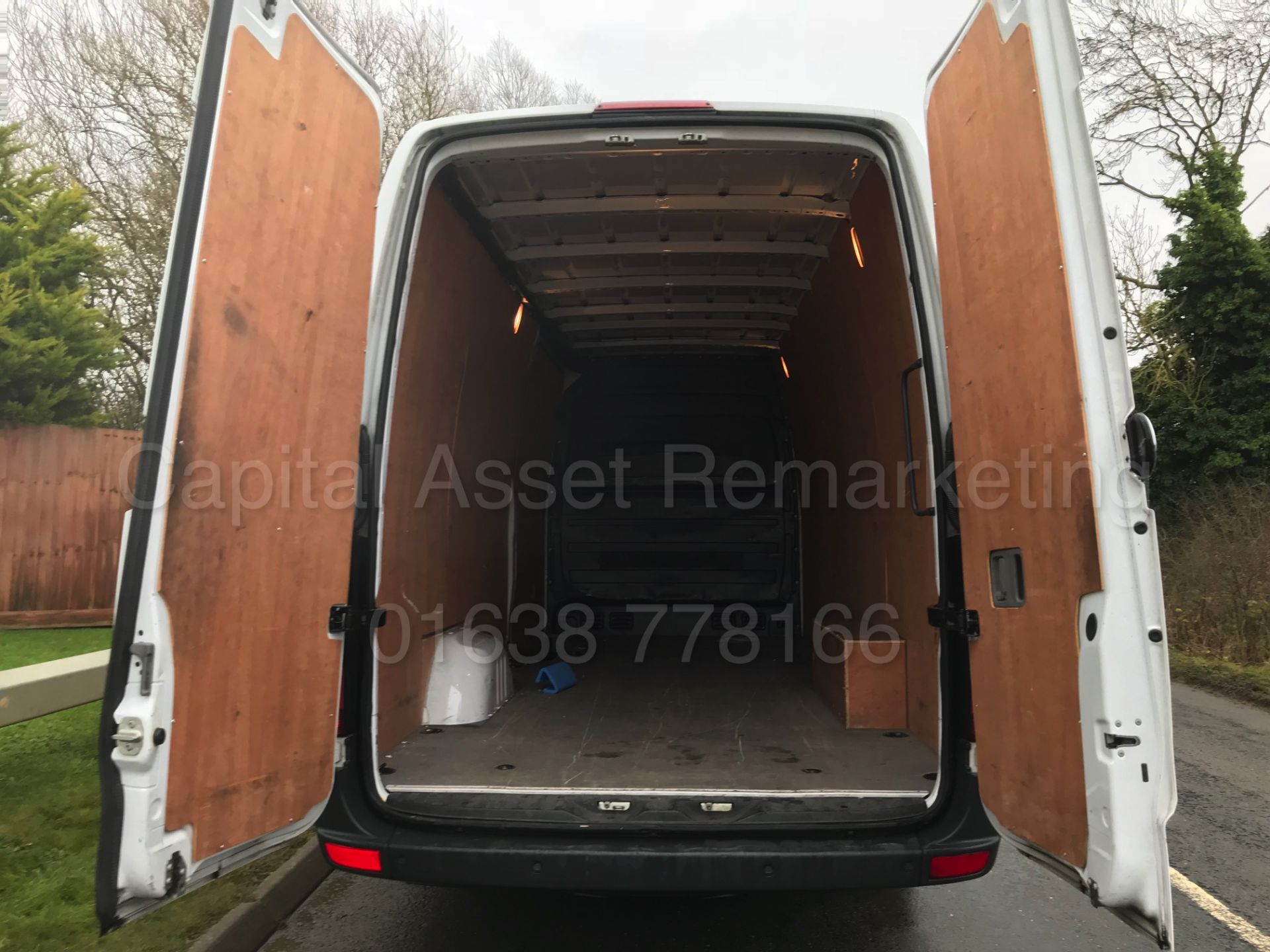 (ON SALE) MERCEDES-BENZ SPRINTER 313 CDI 'LWB HI-ROOF' (2015 - FACELIFT MODEL) '130 BHP' *CRUISE* - Image 14 of 24