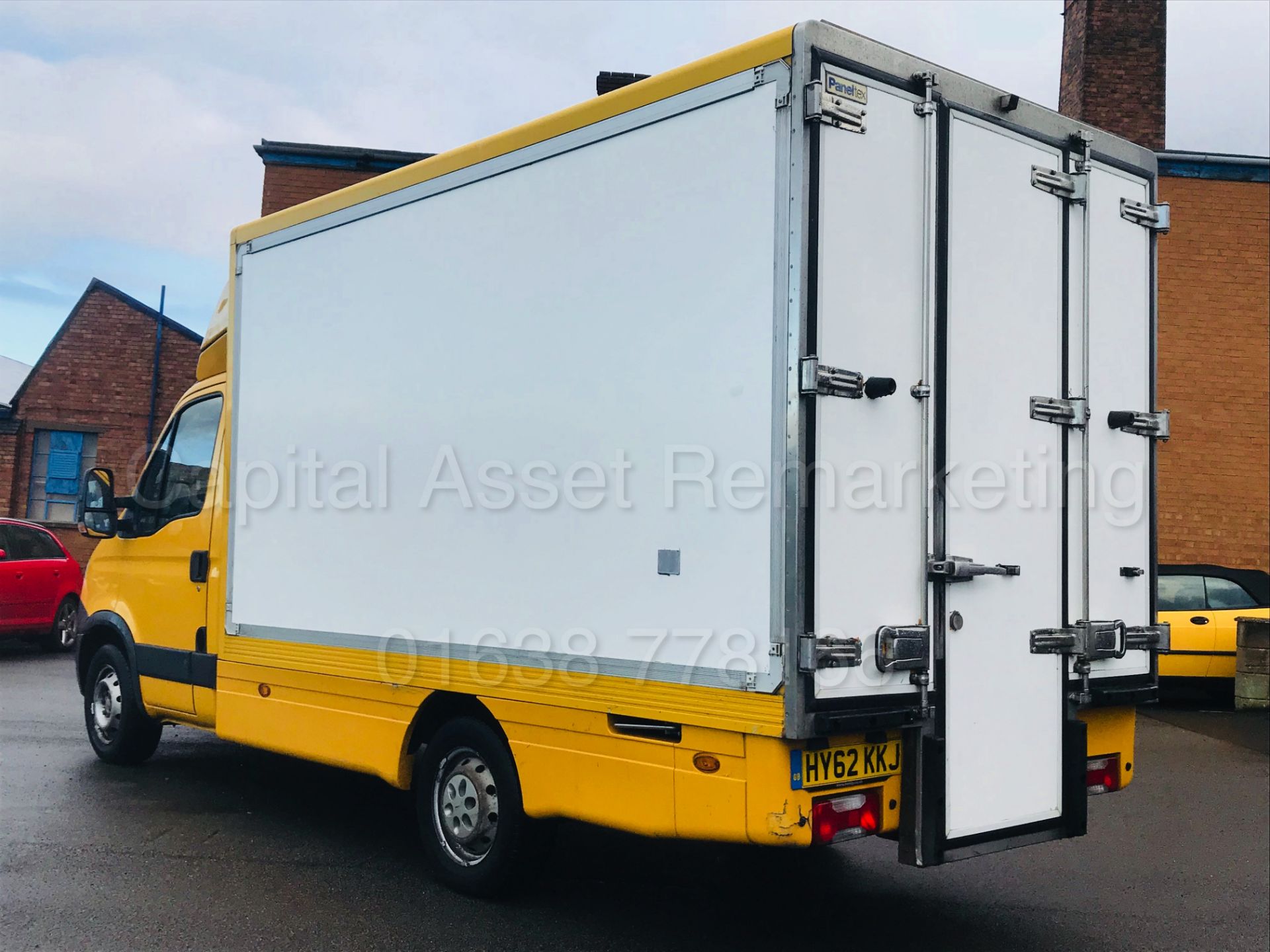 IVECO DAILY 35S13 'FRIDGE / CHILLER BOX' (2013 MODEL) '2.3 DIESEL - 127 BHP - 6 SPEED' (1 OWNER) - Image 4 of 23