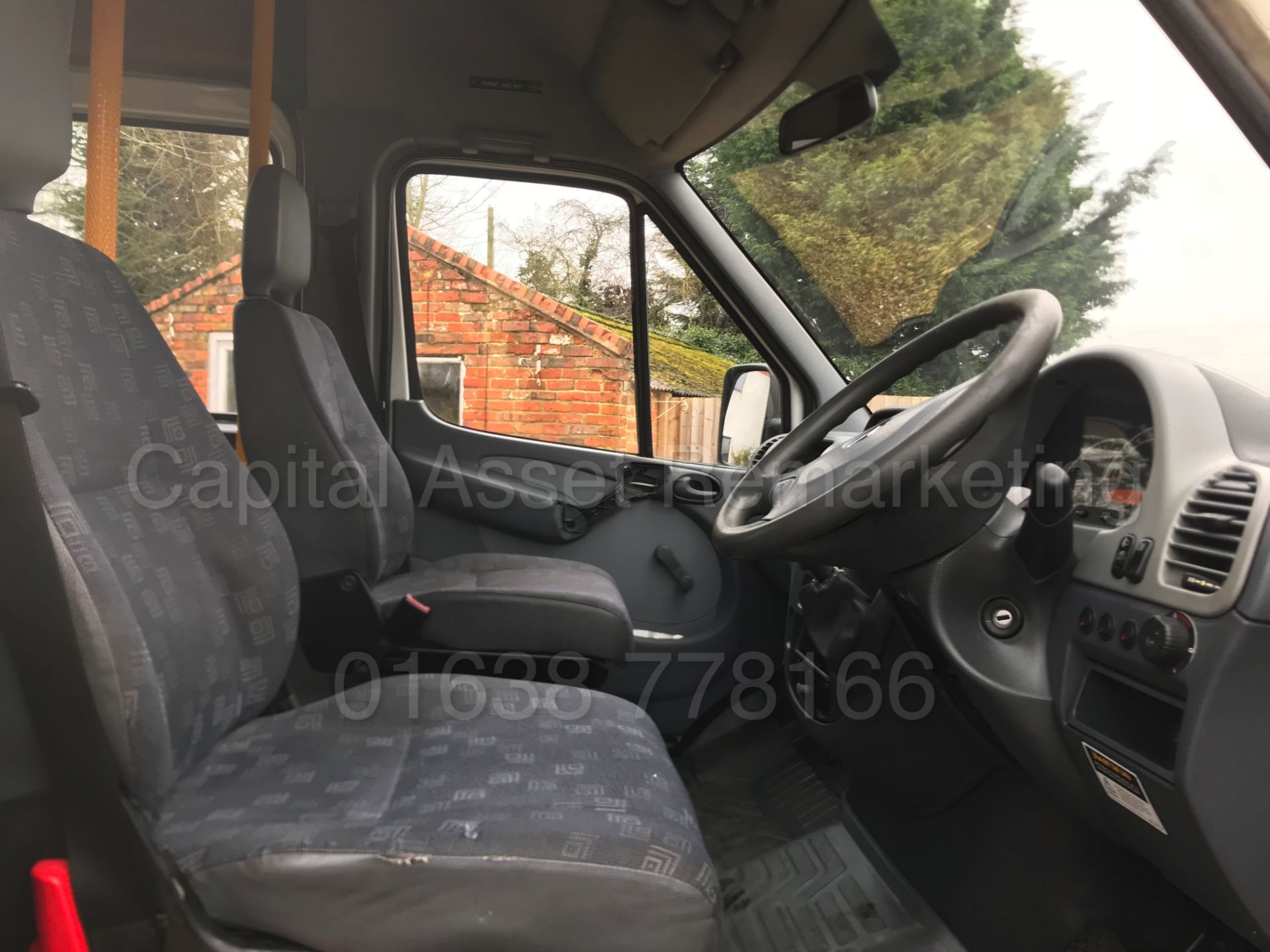 (ON SALE) MERCEDES-BENZ 411 CDI 'LWB - 16 SEATER MINI-BUS' (2004 MODEL) 'COACH INTERIOR' WHEEL CHAIR - Image 21 of 25