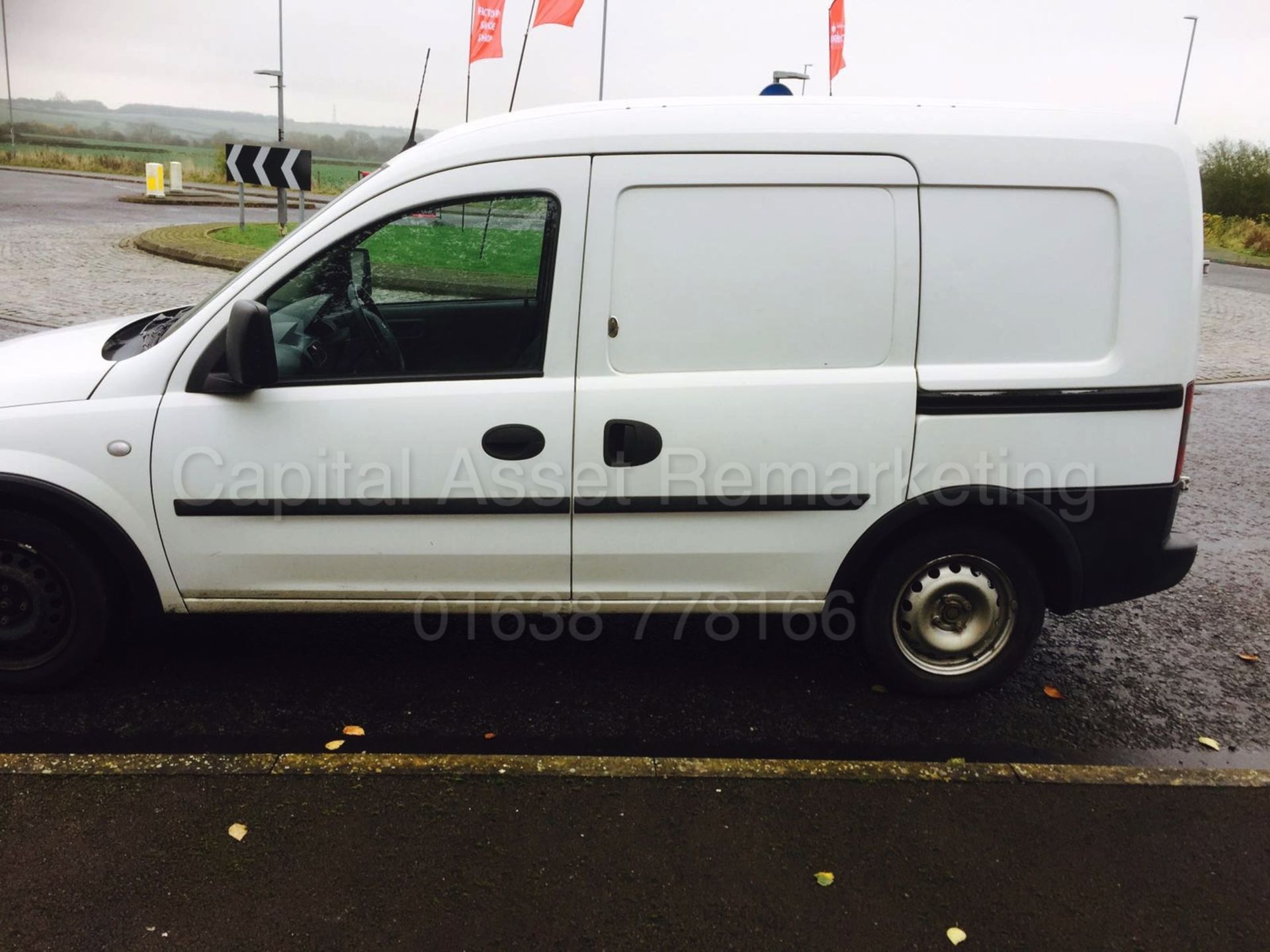 VAUXHALL COMBO 1700 'PANEL VAN' (2003 - 03 REG) '1.7 DI - 5 SPEED' (NO VAT - SAVE 20%) - Image 3 of 15