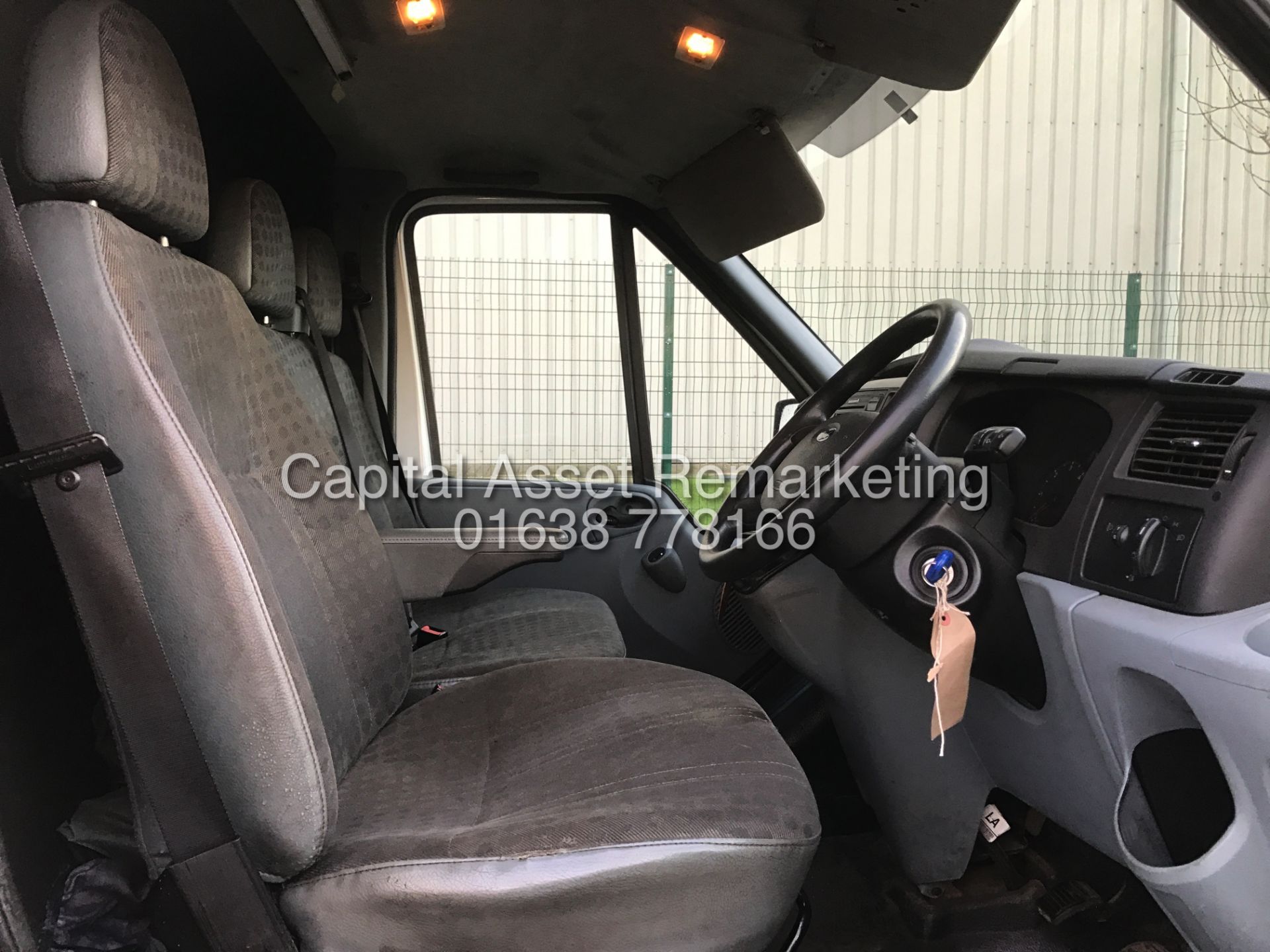 FORD TRANSIT T350 (125) XLWB "JUMBO" 13 REG - 1 OWNER - LOW MILES - MASSIVE LOADING SPACE - WOW!!! - Image 8 of 13