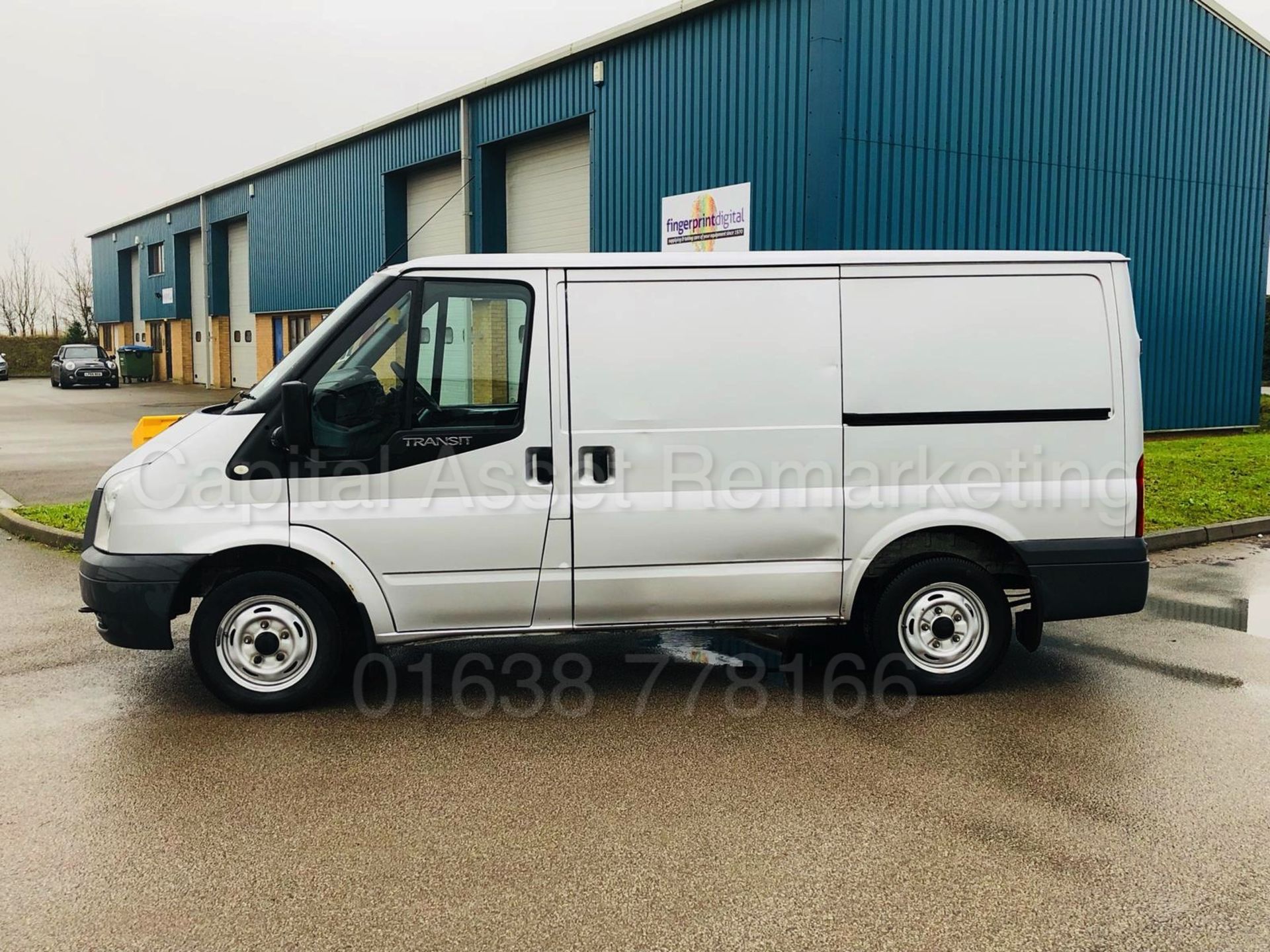FORD TRANSIT 85 T260S FWD 'SWB' (2011 MODEL) '2.2 TDCI - 85 BHP - 5 SPEED' **ULTRA LOW MILES** - Image 4 of 22