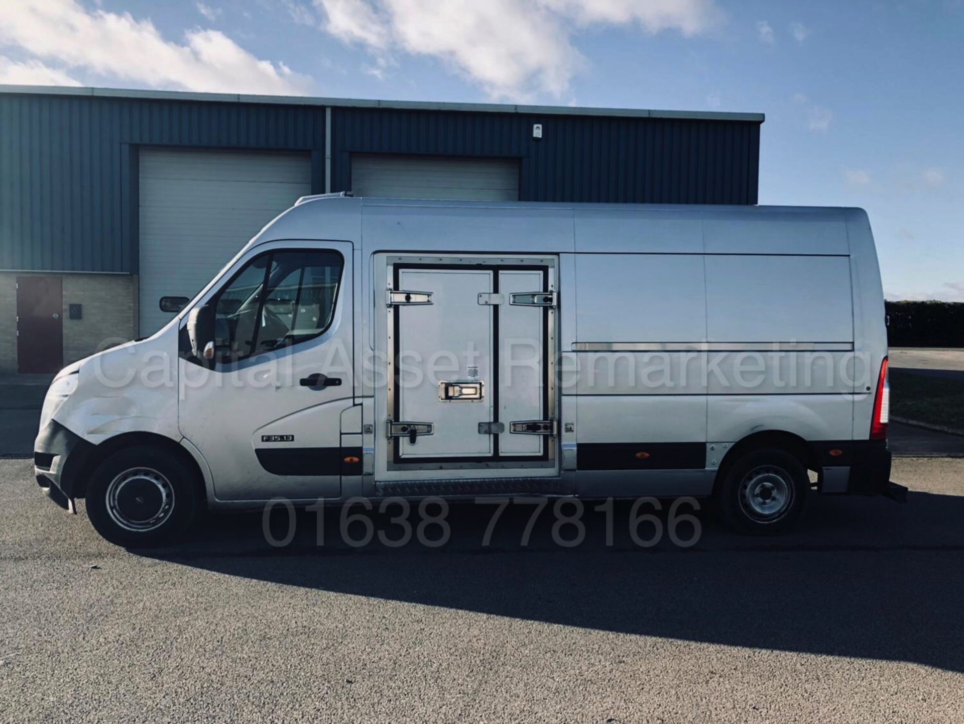 (On Sale) NISSAN NV400 'SE - LWB - FRIDGE / FREEZER VAN' (2014 MODEL) '2.3 DCI - 125 BHP - 6 SPEED' - Image 4 of 33