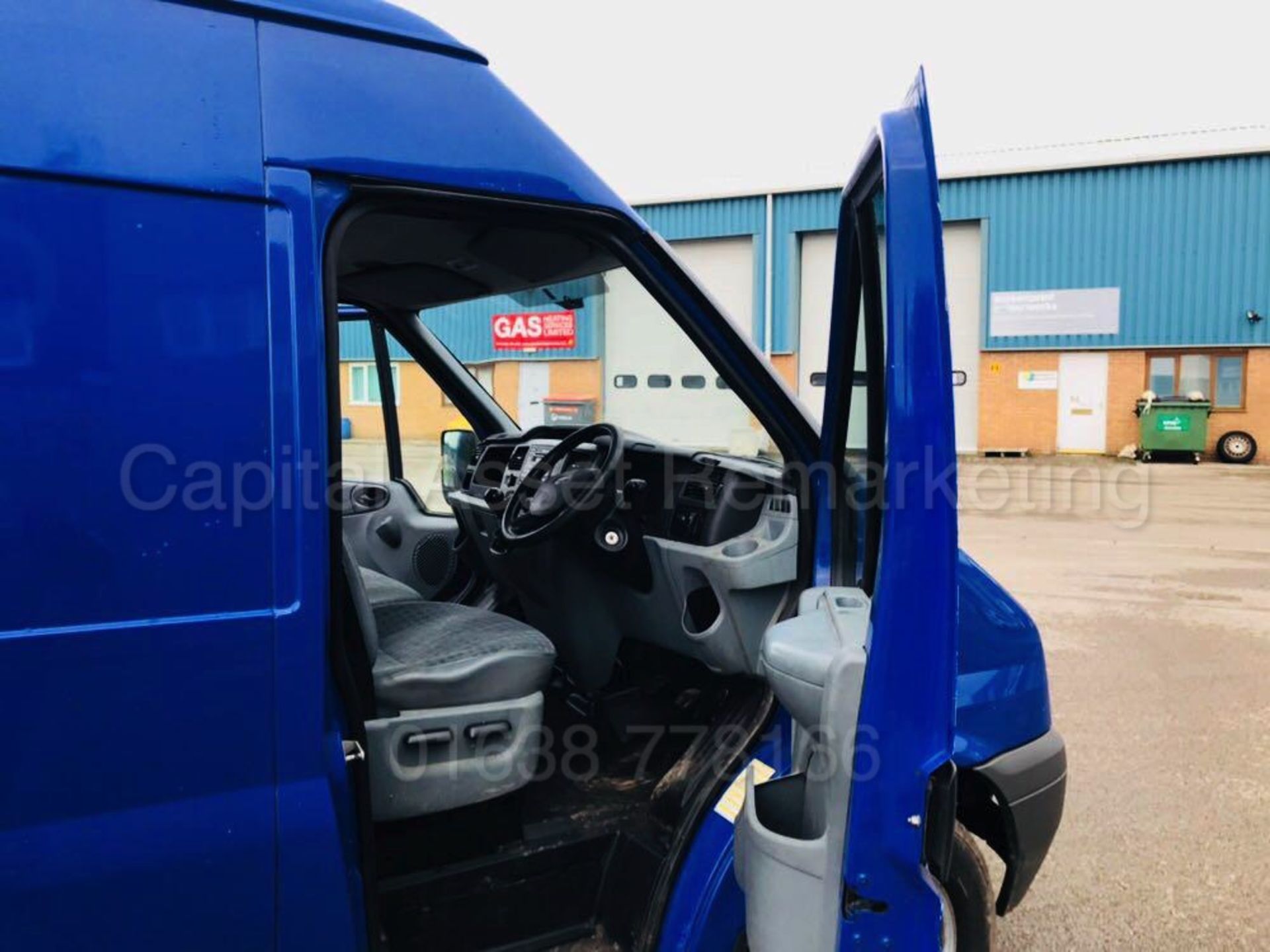 FORD TRANSIT 100 T350 RWD 'LWB - SEMI HI-ROOF' (2012 - 12 REG) '2.2 TDCI - 100 BHP - 6 SPEED' - Image 17 of 21