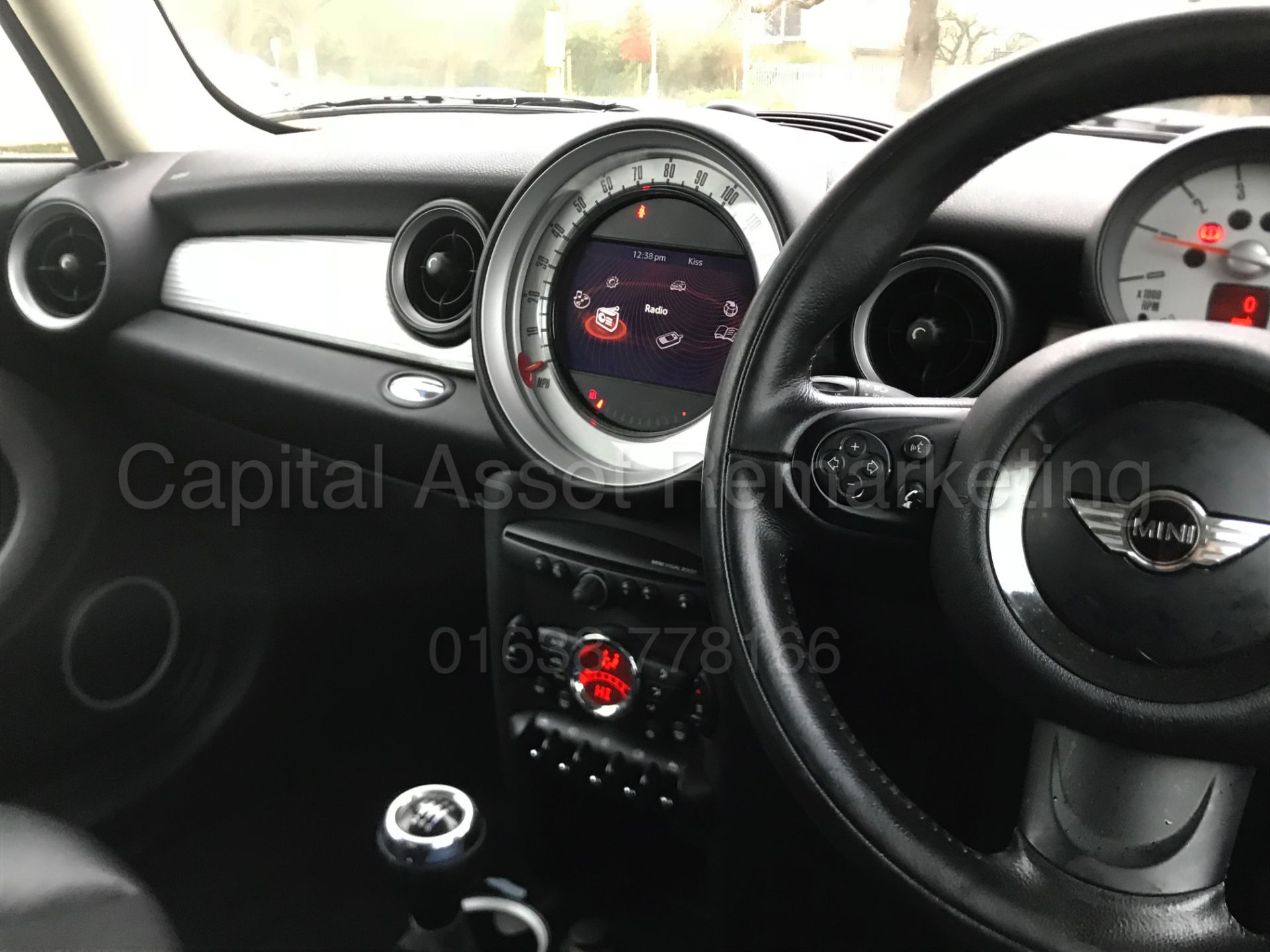 MINI COOPER D '3 DOOR HATCHBACK' (2011 MODEL) '1.6 DIESEL - 6 SPEED' **AIR CON** (NO VAT) - Image 22 of 29