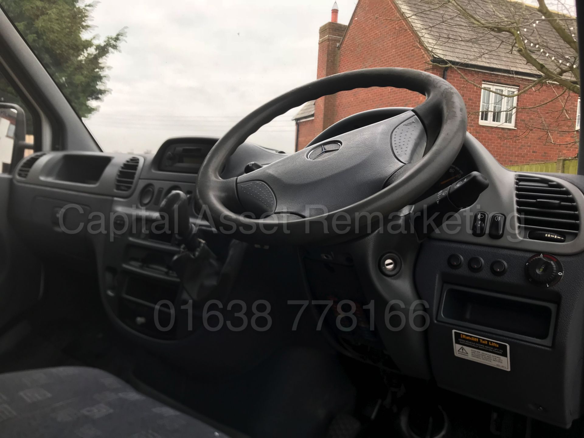 (ON SALE) MERCEDES-BENZ 411 CDI 'LWB - 16 SEATER MINI-BUS' (2004 MODEL) 'COACH INTERIOR' WHEEL CHAIR - Image 22 of 25