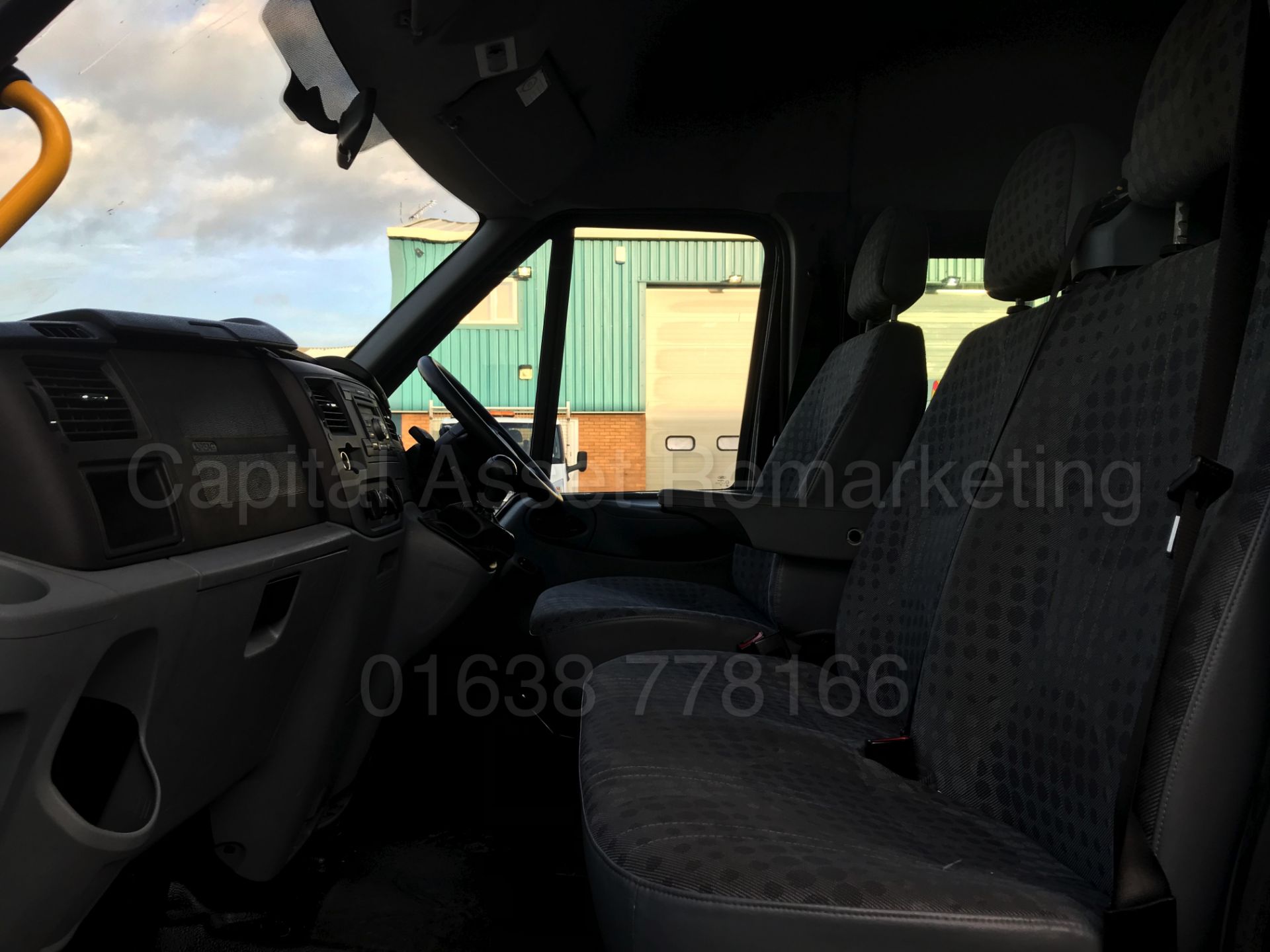 FORD TRANSIT 100 T350 '15 SEATER MINI-BUS' (2010 - 10 REG) '2.4 TDCI - 100 BHP - 5 SPEED' *AIR CON* - Image 14 of 28