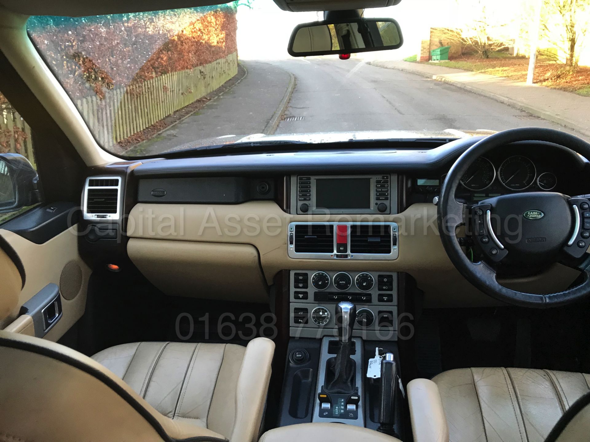 (On Sale) RANGE ROVER VOGUE (2004) '4.4 V8 - 285 BHP - AUTO - LEATHER - SAT NAV' (NO VAT - SAVE 20%) - Image 21 of 31