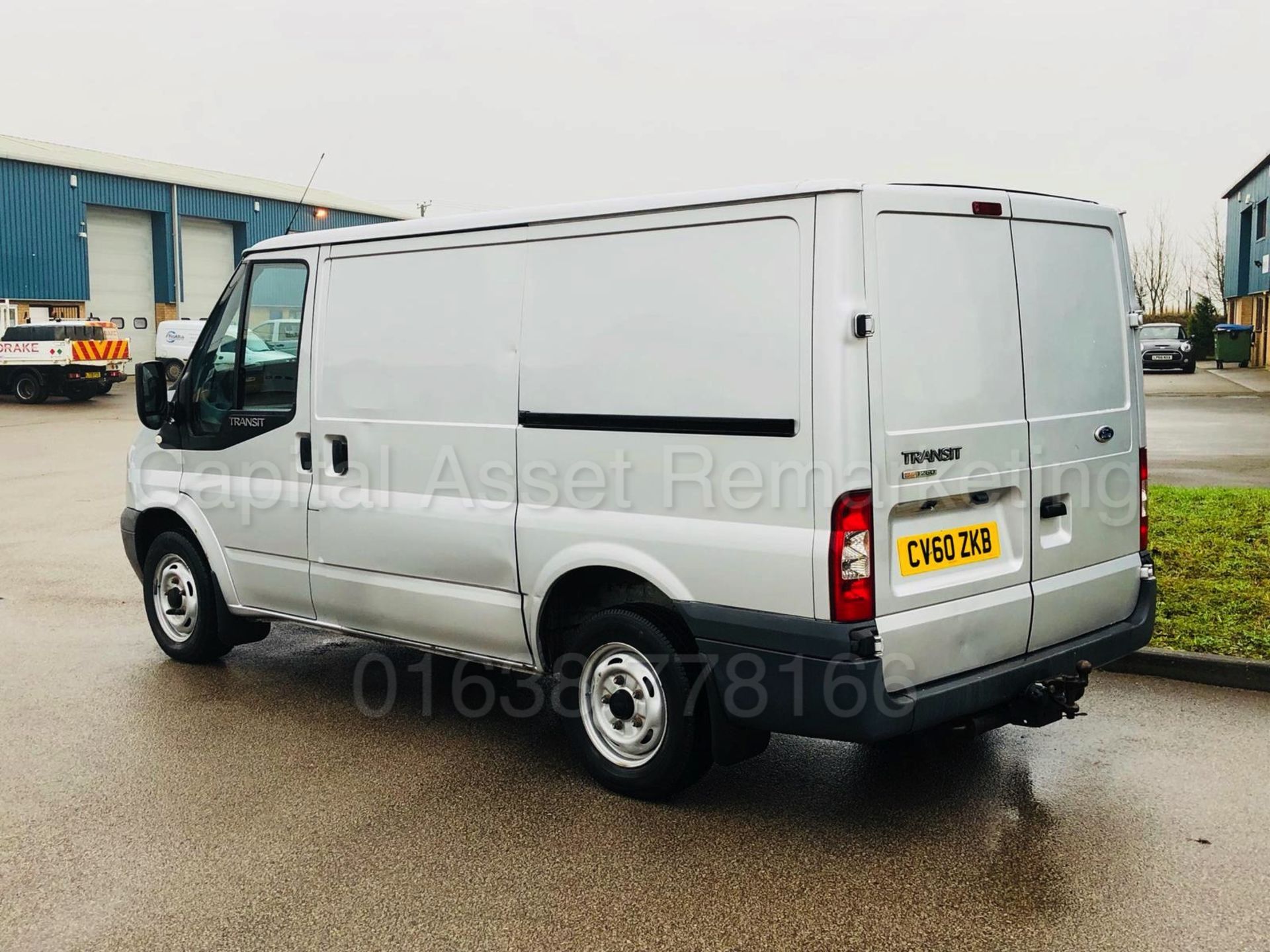 FORD TRANSIT 85 T260S FWD 'SWB' (2011 MODEL) '2.2 TDCI - 85 BHP - 5 SPEED' **ULTRA LOW MILES** - Image 5 of 22