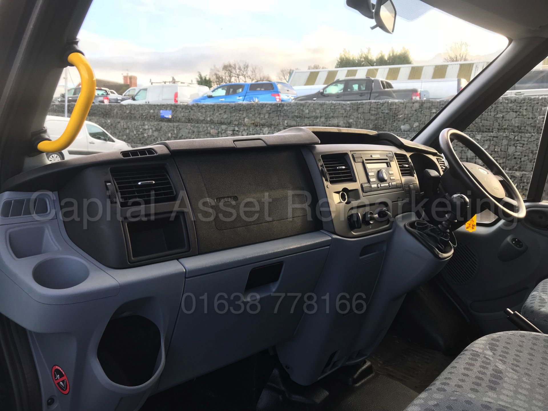 (On Sale) FORD TRANSIT 135 T430 'XLWB -17 SEATER MINI-BUS' (2014 MODEL) '1 OWNER' *5,000 MILES ONLY* - Image 17 of 36