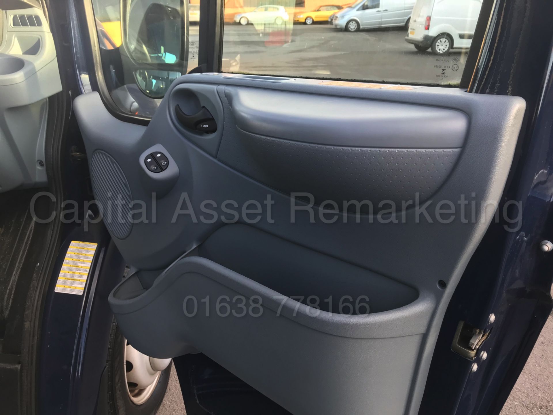 (On Sale) FORD TRANSIT 135 T430 'XLWB -17 SEATER MINI-BUS' (2014 MODEL) '1 OWNER' *5,000 MILES ONLY* - Image 29 of 36